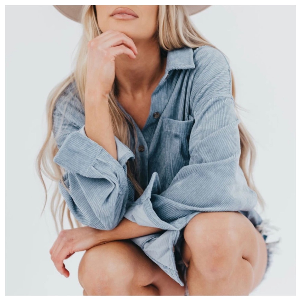 Fabulous Oversized Corduroy Shirt Jacket - Picture 2 of 3